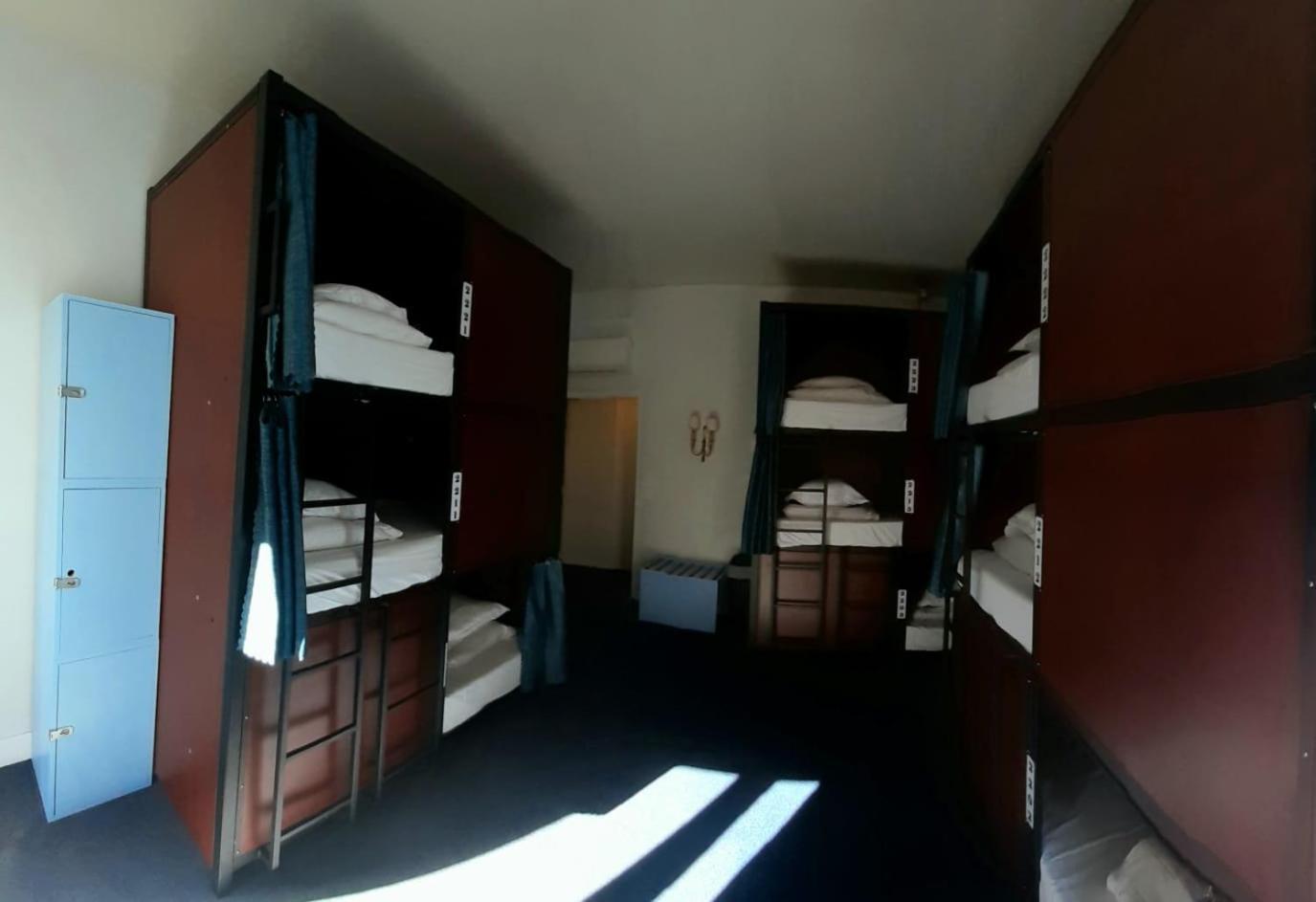 Bed in 10-Bed Mixed Dormitory Room
